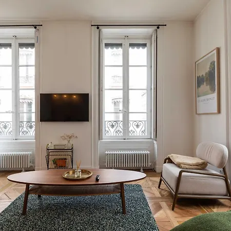 Apartment Luminous 2br 4p - Bellecour Place Ampere